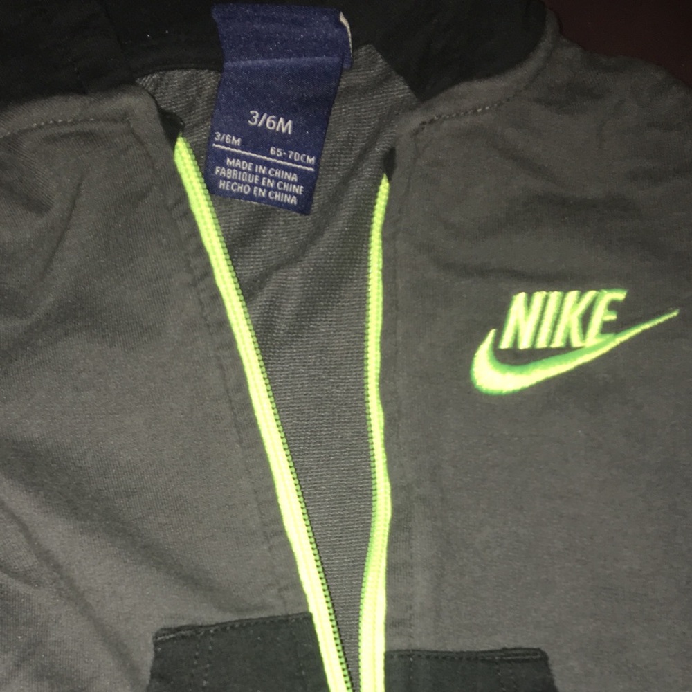 Nike track suit